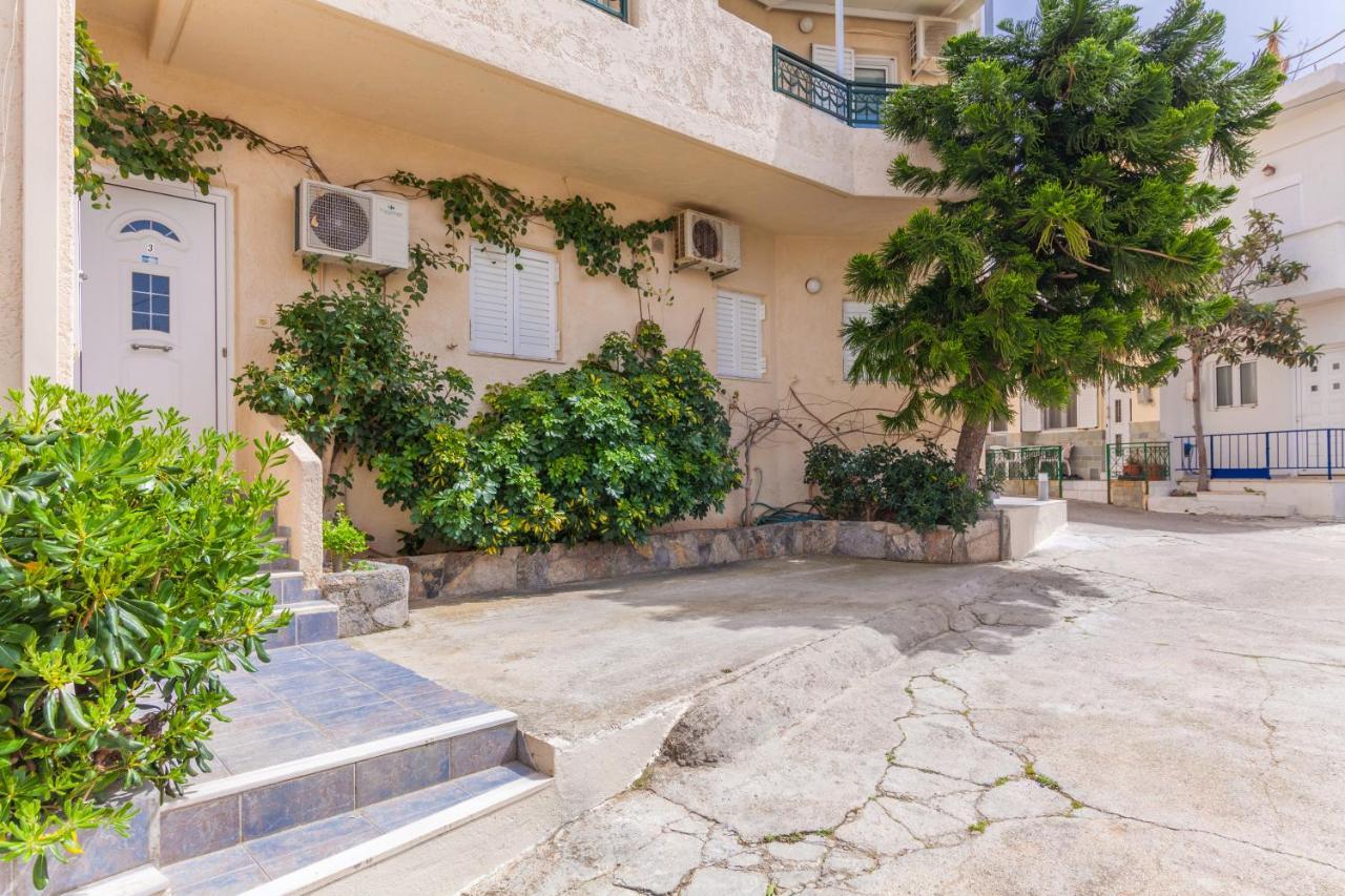 Guests Apartments In Sissi Creta Екстериор снимка