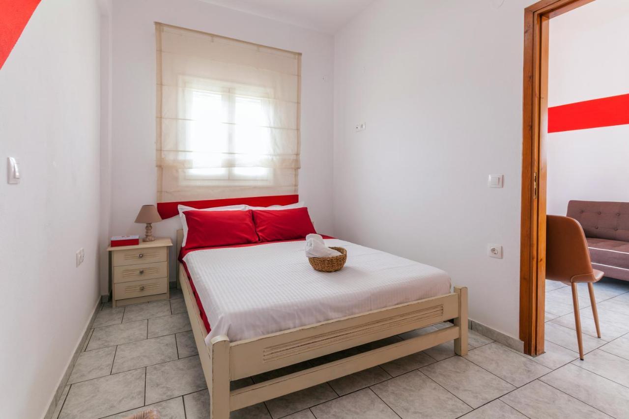 Guests Apartments In Sissi Creta Екстериор снимка