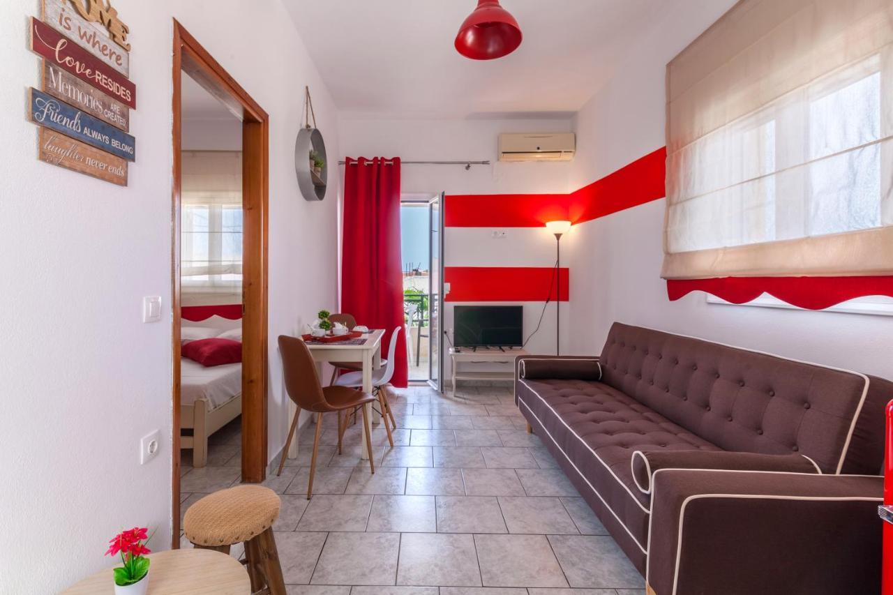 Guests Apartments In Sissi Creta Екстериор снимка